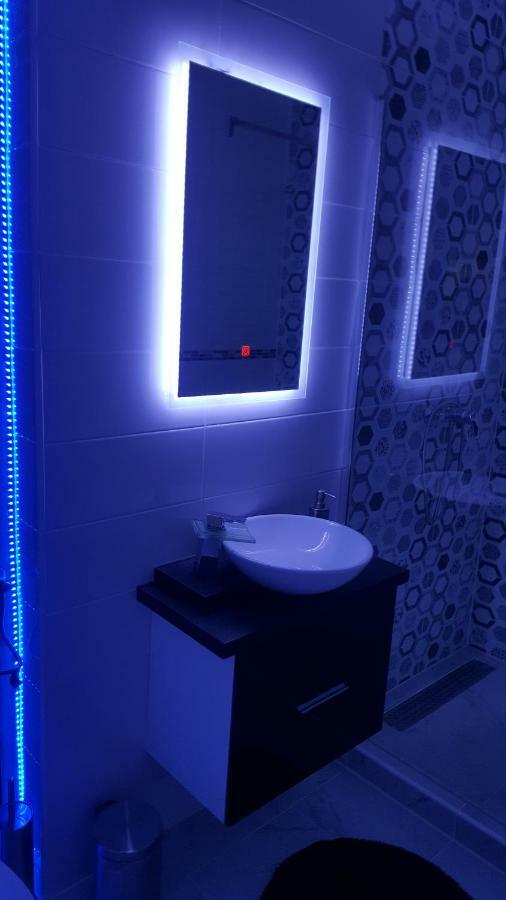 Gutenberg Utca Apartman Szeged Exterior foto