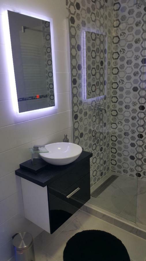 Gutenberg Utca Apartman Szeged Exterior foto