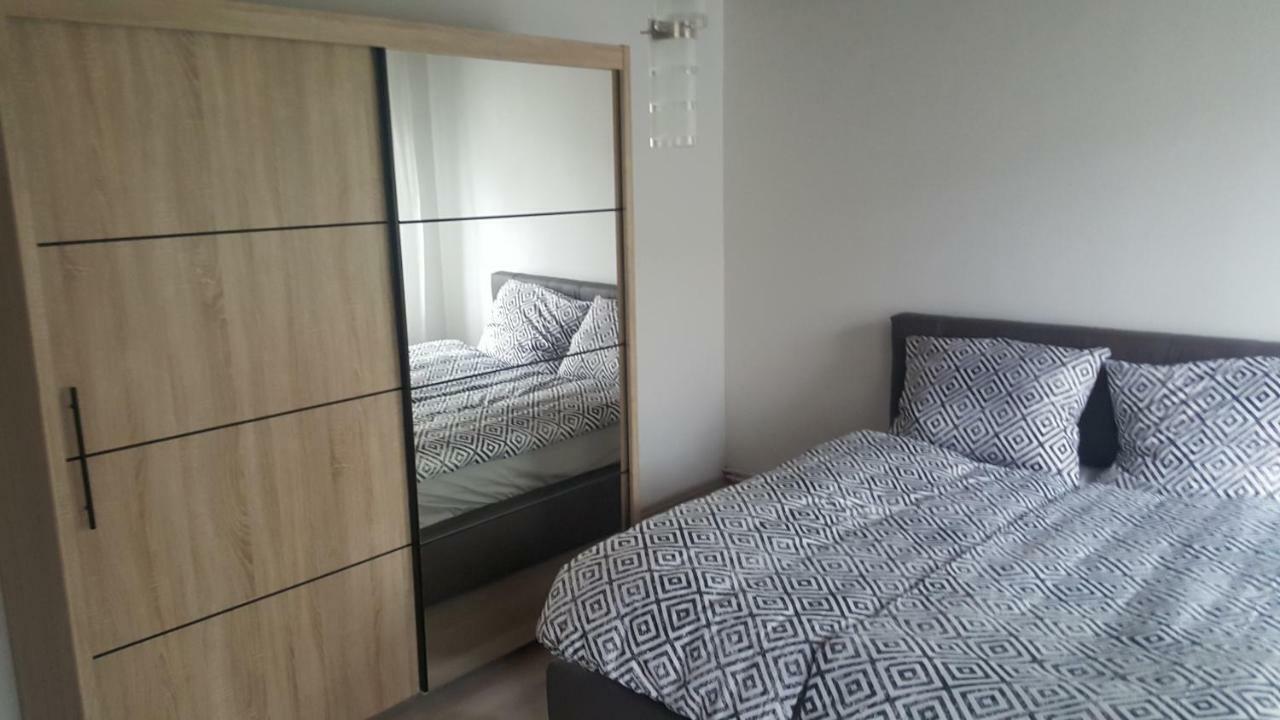 Gutenberg Utca Apartman Szeged Exterior foto